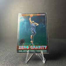2019-20 Panini NBA Hoops Premium Stock - Zero Gravity Karl-Anthony Towns #17