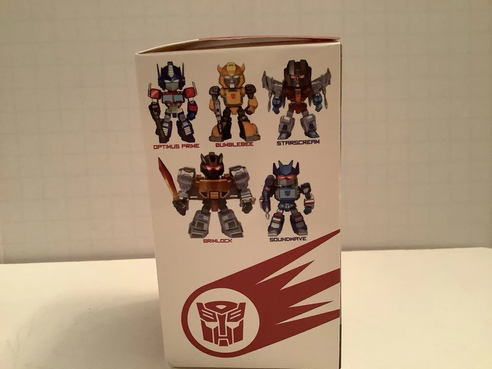 Transformers Optimus Prime 3.5” Figure w/ LED Light-Up Function Kidslogic 2014 - Image 3 of 4