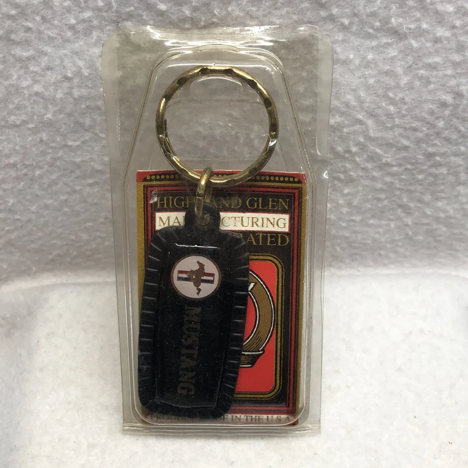 FORD Mustang Keychain Ring Highland Glen Mfg USA Made Original Package Vtg NOS - Image 4 of 4