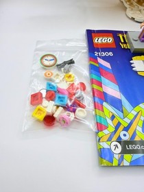 LEGO Ideas The Beatles Yellow Submarine 21306 - 99% Complete w/ Box, Retired