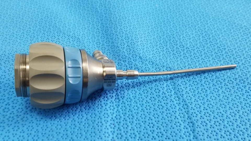 Artroscopio Stryker Ideal Eyes 30º 2,7 mm autoclaveble 502-826-030 - Tiene abolladuras Foto 3 de 4