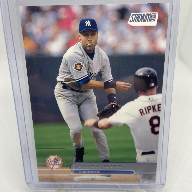 DEREK JETER , NEW YORK YANKEES , 2001 STADIUM CLUB MLB BASEBALL CARD #2