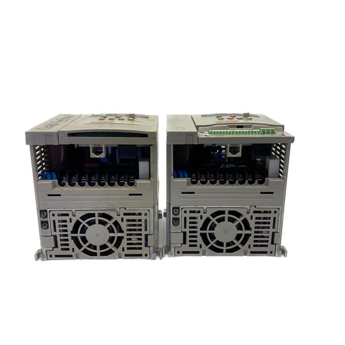 USED LOT of 2 Dayton 3.7kW/5HP 380-460V 50/60Hz 3 Phase AC Inverter 1KBT7