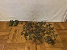 Vintage Lot of Tiny Green Army Men Toys MPC TIM MEE ETC. 🇺🇸  FREE SHIP