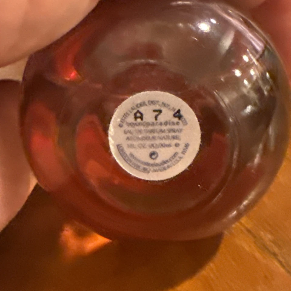 雅诗兰黛 BEYOND PARADISE ~ 香水淡香水喷雾香水 — 第 3/4 张图片