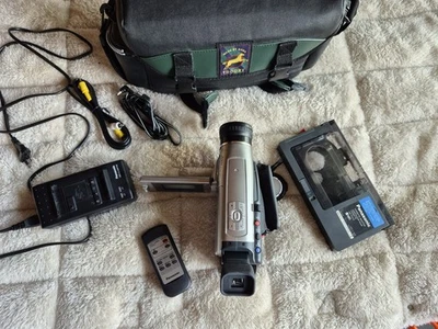 Panasonic Camcorder NV-VZ1EG VHS-C Movie Camera Slim Vision Getestet ✅ - Bild 1 von 4