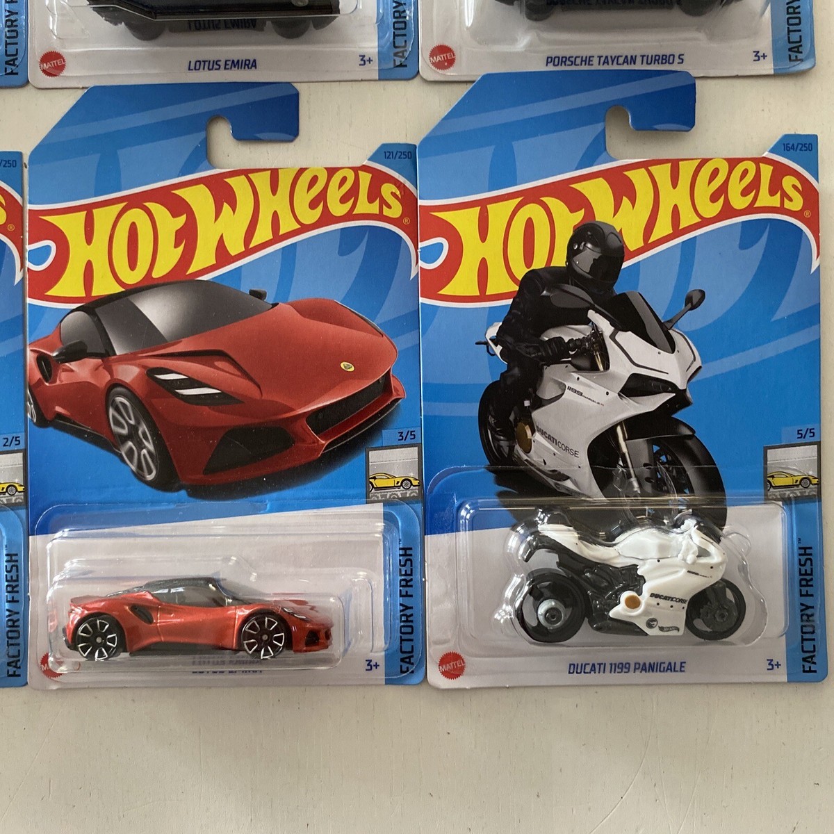 834602_5 834602_5