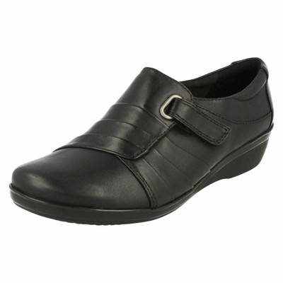 clarks everlay luna wide fit
