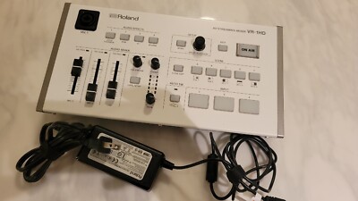 Roland VR-1HD Compact HD Video AV Streaming Switcher Plug and Play