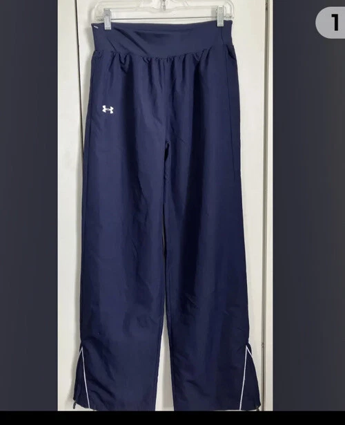 Athletic pants top with zipper legs