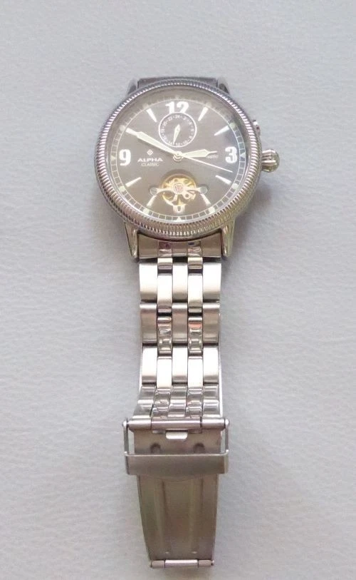 Alpha Saphir Classic - Wrist Watch - Automatic - Model AC 202 - image 2 of 4