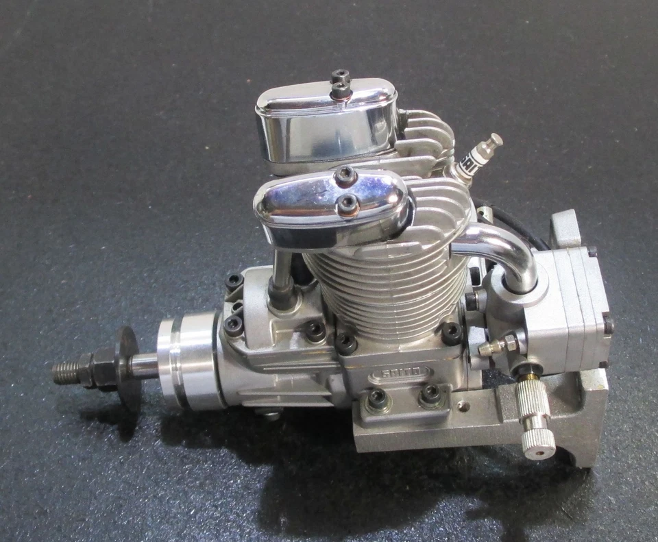 SAITO FG-14C 13.5cc 4-cycle gasoline engine with muffler, used for R/C airplane - Image 4 of 4
