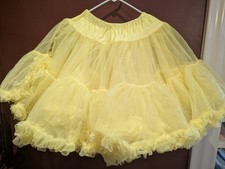 Malco Modes FLUFFY soft YELLOW Petticoat women one size fits most (adjustable)