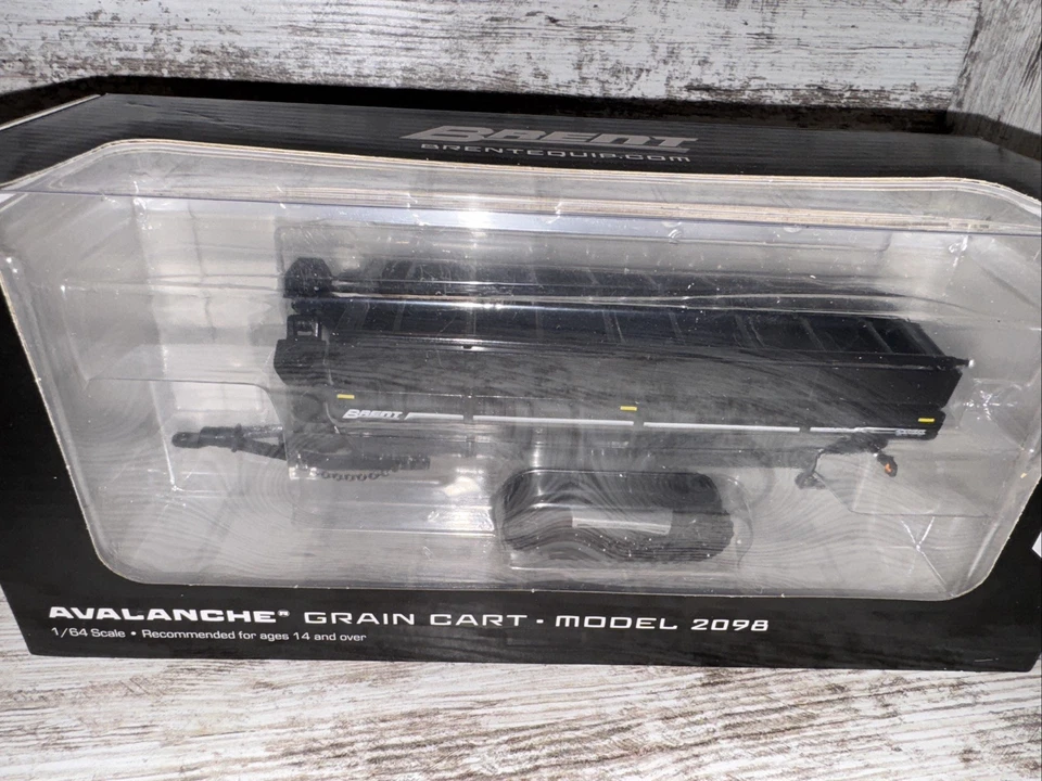 1/64 Brent Avalanche 2098 Grain Cart with Equalizer Tracks, Black Spec-Cast - Image 2 of 4