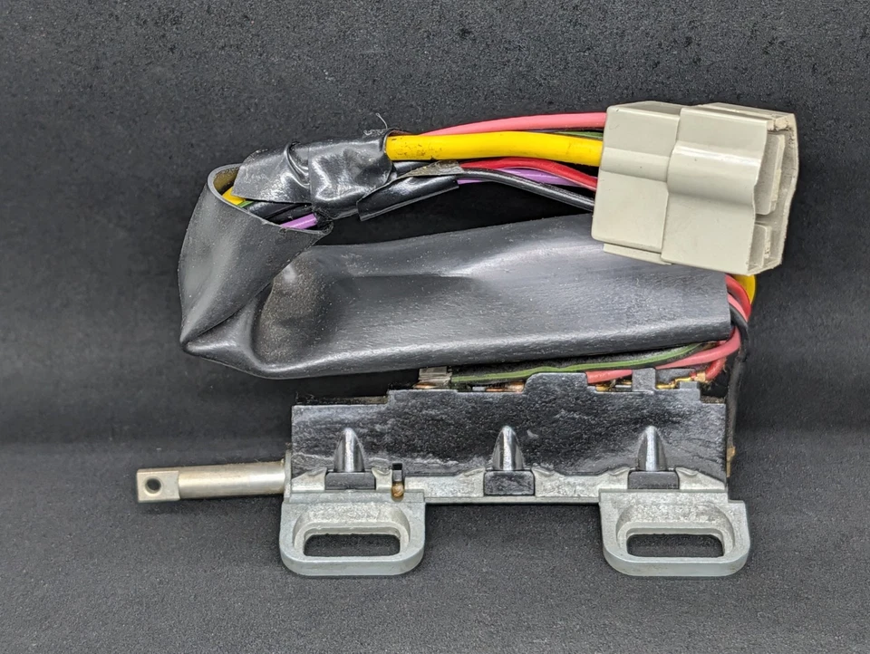 INTERRUPTOR DE ENCENDIDO NORS 1970 FORD MUSTANG MERCURY COUGAR CONECTOR GRIS DOAZ-11572A Foto 3 de 4