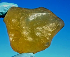 Libyan Desert Glass Meteorite Tektite impact specimen(  1960 crt) Dimples yellow