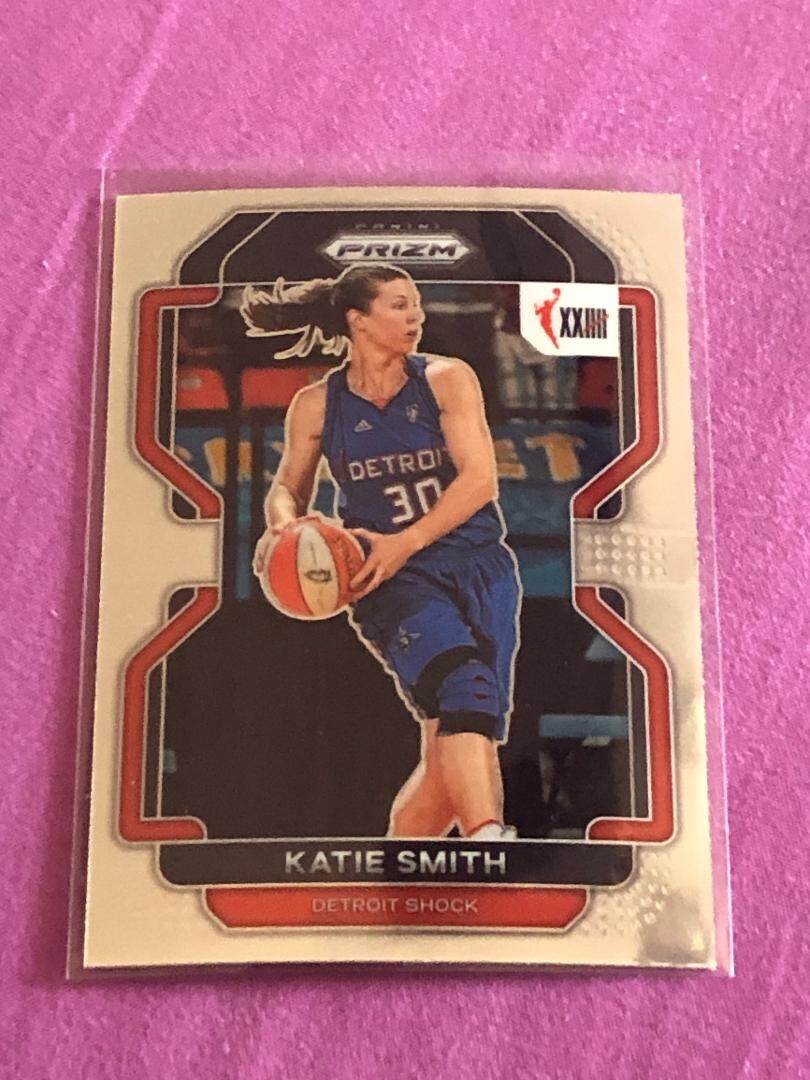 その他 Katie Gehlee fit flight departure to China. 🇨🇳✈️ Photo credits to