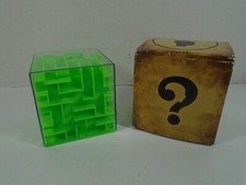 AMAZED--GREEN MONEY MAZE LOOK