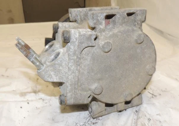 2011-2013 FORD FIESTA AIR CONDITIONER A/C AC COMPRESSOR - Изображение 2 из 3