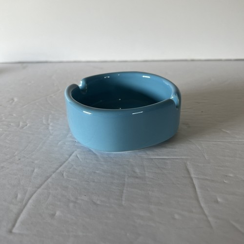 Vintage 1960’s Blue Ceramic Ashtray 4” Hollywood Regency Glam READ - Picture 4 of 8