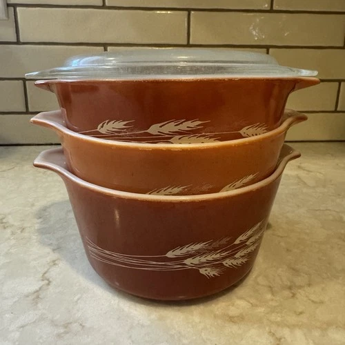 Vintage PYREX 3 Pc Orange Wheat Casserole Bowl Set w Clear Lid 472-B