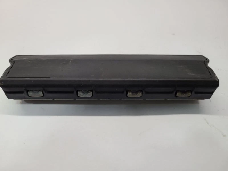 2014-2016 CHEVROLET IMPALA PASSENGER KNEE AIRBAG MODULE - Imagem 2 de 4