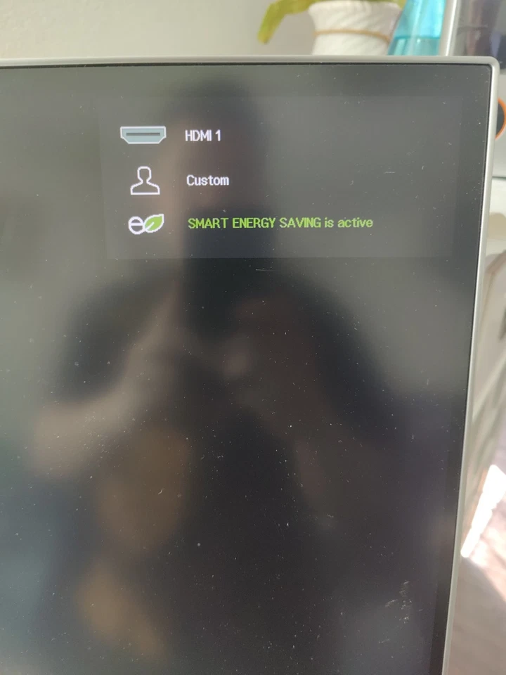 LG 27UD68-W 27-Inch 4K UHD IPS Monitor with FreeSync, Silver/White - Image 3 of 4