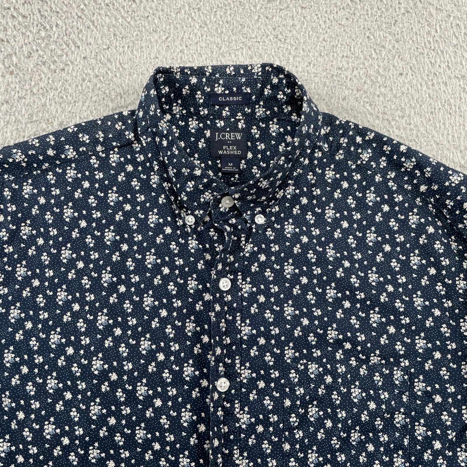 J.Crew Button Down Mens M Navy Floral Flex Washed Classic Fit Long Sleeve Shirt
