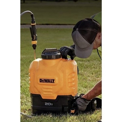DeWALT 190742 20V MAX Lithium-Ion 4 Gallon Powered Backpack