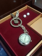 Montre ancienne femme vintage rétro, à remonter, non testée, vendue en l’état