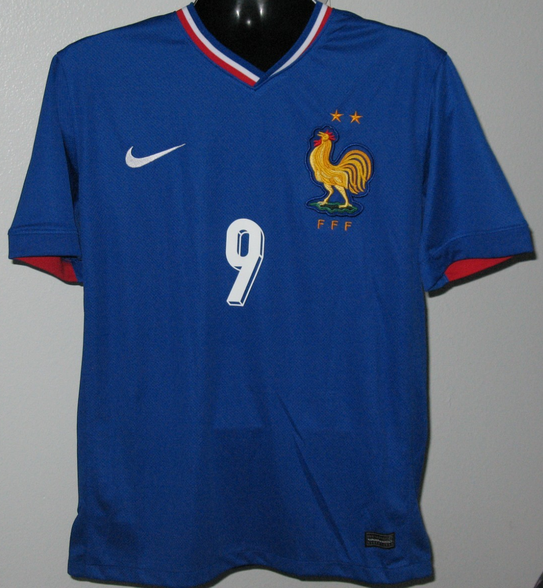 Olivier Giroud Signed Autograph Nike Dri Fit Jersey BAS Certified
