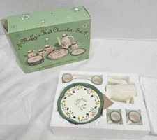 New England Country Christmas- Muffy's Hot Chocolate 10 piece doll ceramic 1995