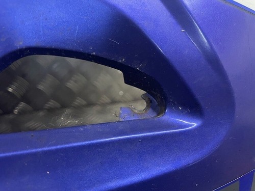 DAELIM ROADWIN R 125 right fairing lower - Picture 4 of 4