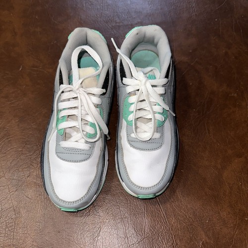 EUC Nike Air Max 90 Leather Hyper Turquoise 5Y Or 6.5 Women - Picture 4 of 5