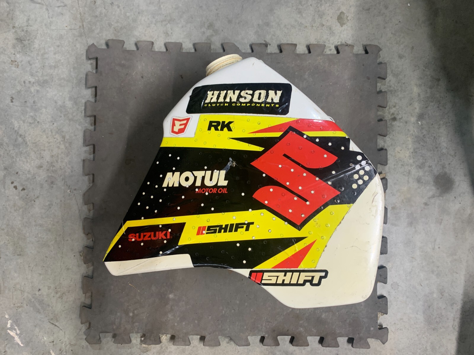 Suzuki DR350 Gas Fuel Tank with cap and valve from 1997 DR350 (fits