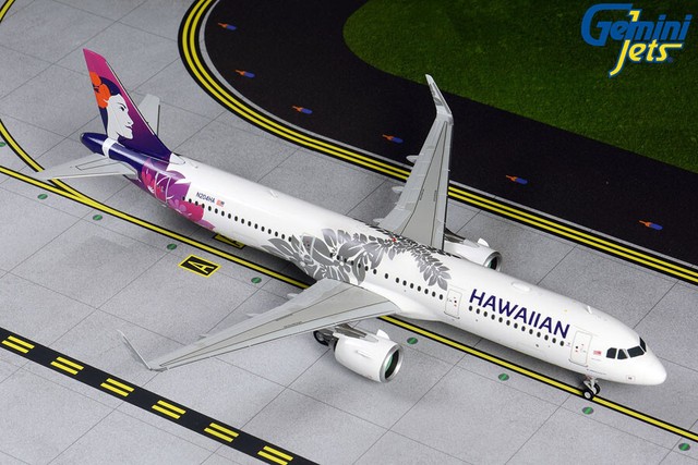 hawaiian airlines toy plane