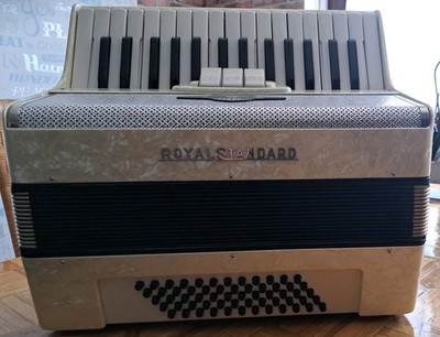 Royal Standard S40/87 Akkordeon 60 Bass top Zustand mit Koffer 