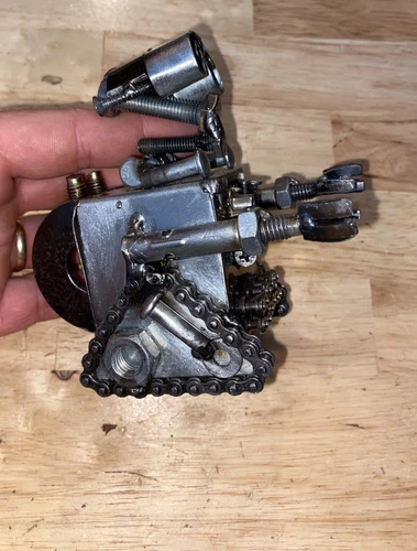 WALL-E Pixar Desk Ornament Robot Sprocket Chain AI Home Office Work Decor GIFT