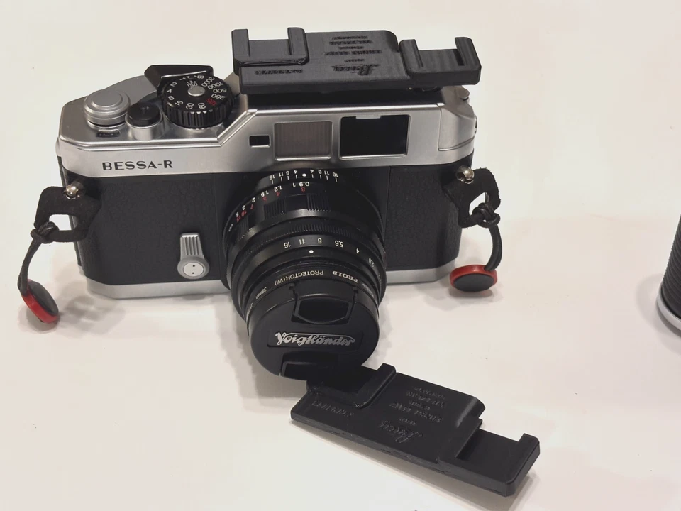 Vintage Style Dual Shoe  Flash Adapter for Leica, Bessa, & Zorki Range Finders - Image 3 of 4