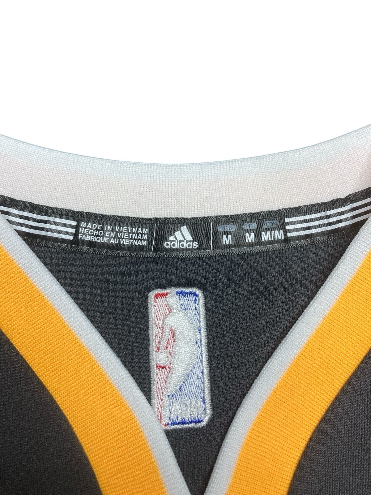 Foto 5 di 9