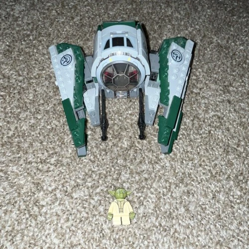 LEGO Star Wars Yoda's Jedi Starfighter 75168