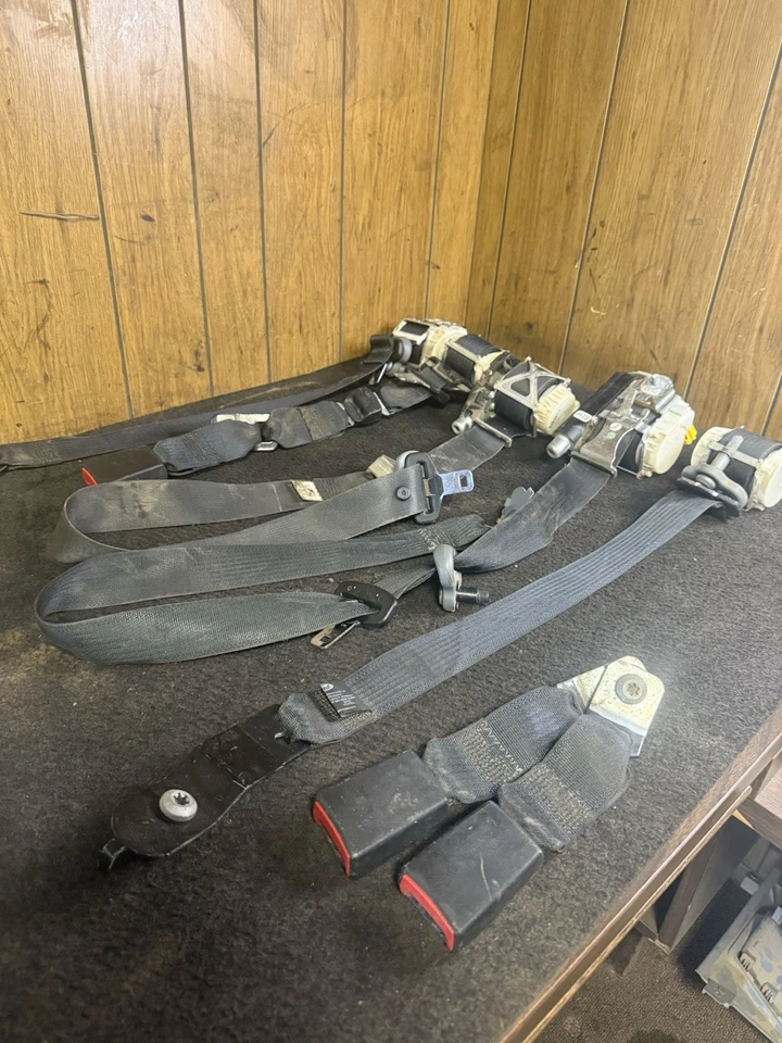 2011-2016 Ford F250 F350 Gray Ext Cab Seat Belt Set Buckles Front RR - Image 2 of 4