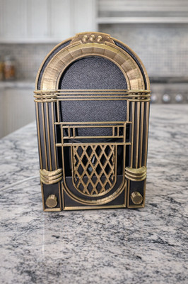 Vintage Jukebox Smart Speaker Holder   Stand for Google Home Mini / Echo Dot