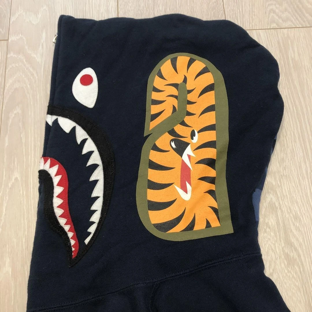 A BATHING APE (BAPE) Felpa con cappuccio A Bathing Ape Shark blu navy taglia M zip blu una scimmia da bagno COTONE 100% Giappone