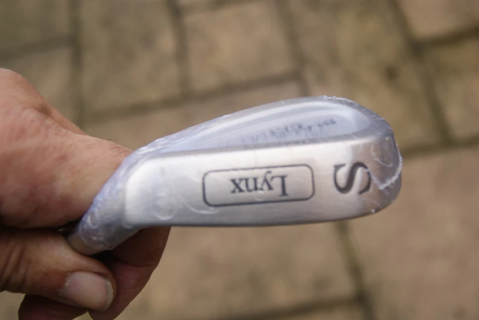 n NEW LYNX Black Cat MTW Men Sand Wedge Graphite Regular - Image 2 of 4