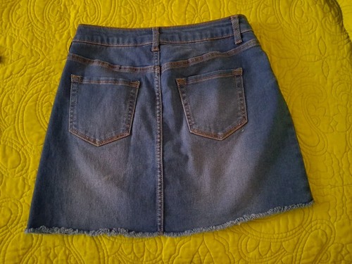 No Boundries Mid Rise Denim Mini Skirt fringed hem sz 9 - Picture 3 of 11