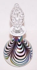 EXQUISITE ART GLASS WHITE & PURPLE IRIDESCENT DRAPED 6" PERFUME BOTTLE & STOPPER