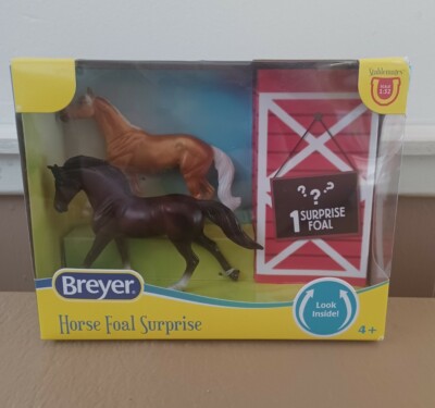 New Breyer 1:32 Horse Foal Surprise Set Stablemates Series