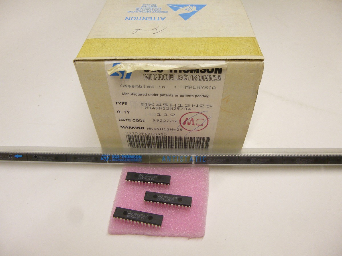 2 Stück / 2 peces MK45H13N35 CMOS 2K x 9 BPORT FFO 35ns PSDP28