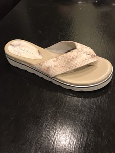 donald pliner leanne sandal